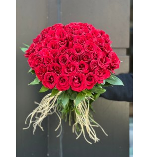 VIP 41 Kırmızı Gül Buketi
